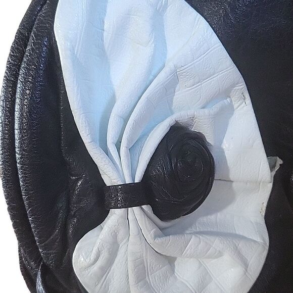 VintageāāNobleĀ HandbagāInc - Picture 2 of 4